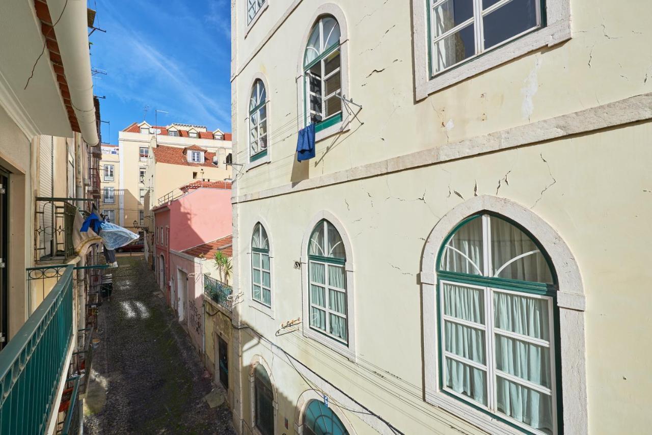 Charming Apartment In Historic Center Lisbon Exterior photo