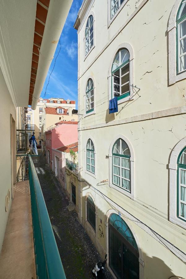 Charming Apartment In Historic Center Lisbon Exterior photo